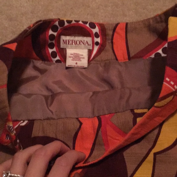 Mini skirt - Picture 2 of 2